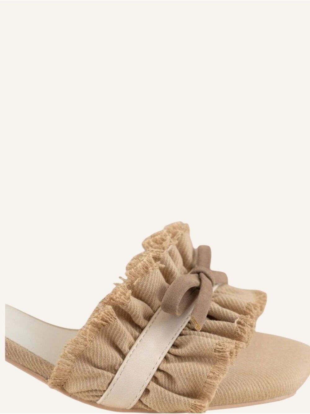 Oasis Society Julissa Khaki Ruffle Bow Heel Sandals Size 8 NWT - Picture 5 of 8